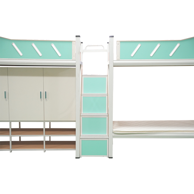 Cama Litera para Tres Personas en Dormitorio con Armario